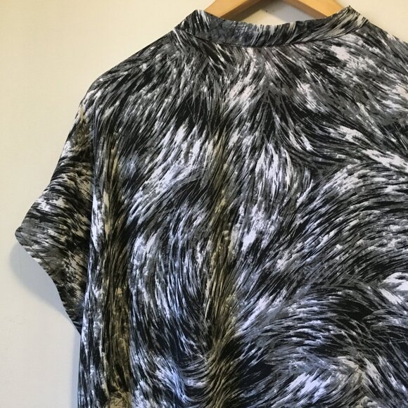 Trippy Furry Swirl Banded Collar Cap Sleeve Shirt - Picture 8 of 16